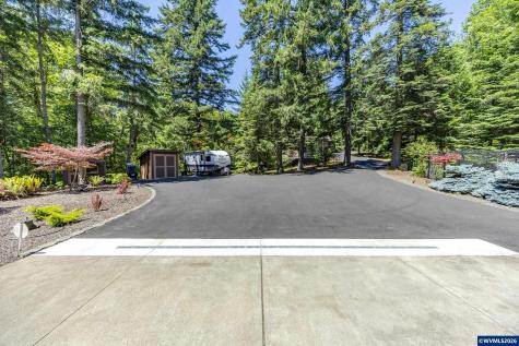 29877 Bartels Creeks Drive Lebanon OR 97355