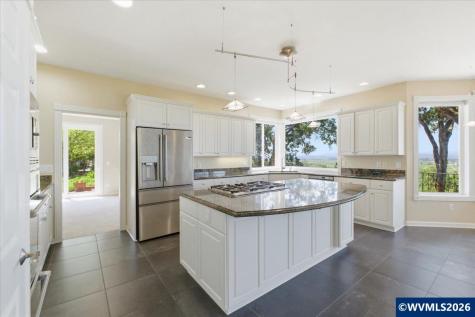 4239 Chambers Avenue S Salem OR 97302