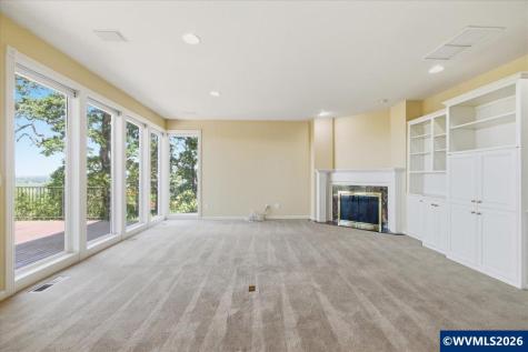 4239 Chambers Avenue S Salem OR 97302