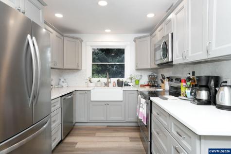 1780 Clover Ridge Road NE Albany OR 97322