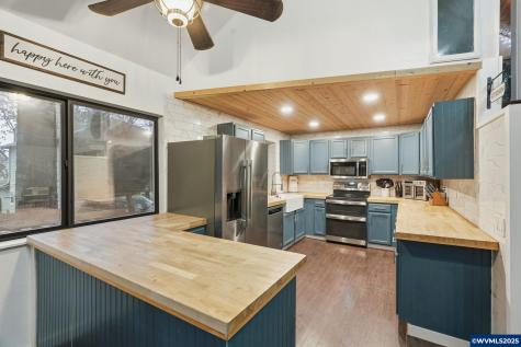 5087 Terrylee Court SE Salem OR 97306