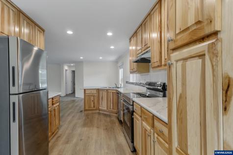 365 Mountain View Road Sweet Home OR 97386