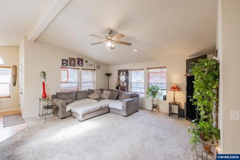 1606 11th Avenue Sweet Home OR 97386