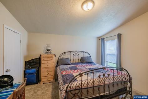 1606 11th Avenue Sweet Home OR 97386