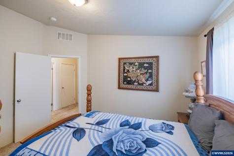 1606 11th Avenue Sweet Home OR 97386