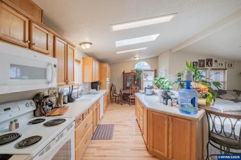 1606 11th Avenue Sweet Home OR 97386