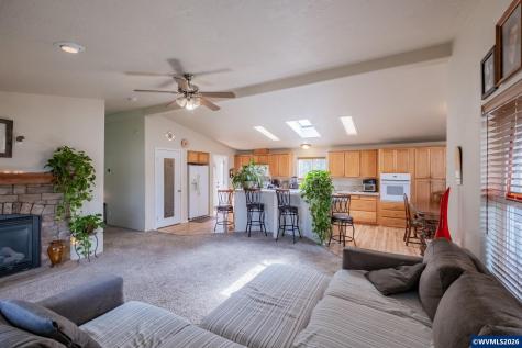 1606 11th Avenue Sweet Home OR 97386