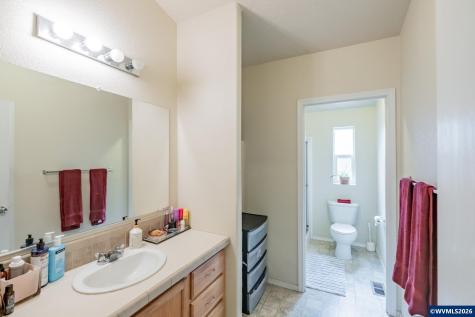 1606 11th Avenue Sweet Home OR 97386