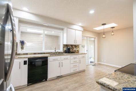 1140 Clover Valley Court NE Salem OR 97317