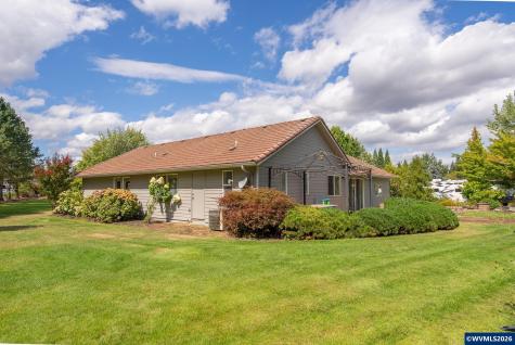 1140 Clover Valley Court NE Salem OR 97317