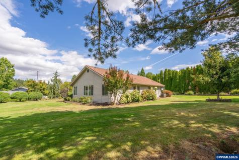 1140 Clover Valley Court NE Salem OR 97317