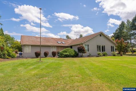 1140 Clover Valley Court NE Salem OR 97317