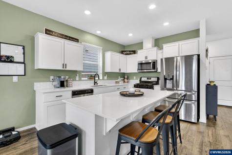 900 Ben Brown Lane Woodburn OR 97071