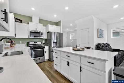 900 Ben Brown Lane Woodburn OR 97071