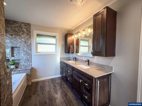 6110 SE Yampo Road Amity OR 97101