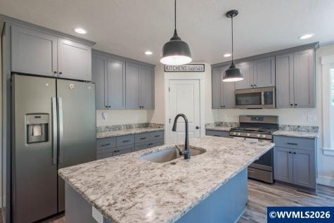 1443 45th Avenue Sweet Home OR 97386