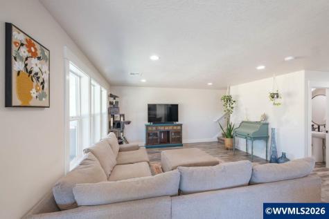 1443 45th Avenue Sweet Home OR 97386