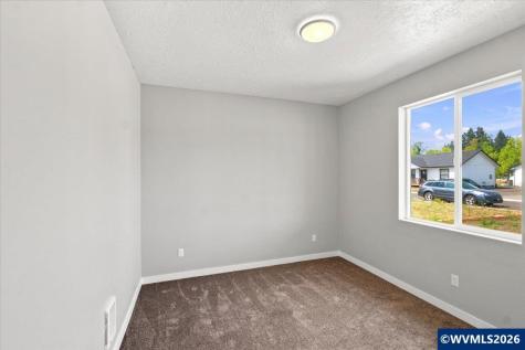 1221 49th Street Sweet Home OR 97389