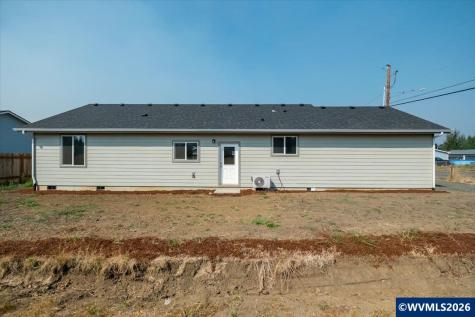 1221 49th Street Sweet Home OR 97389