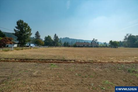 1221 49th Street Sweet Home OR 97389