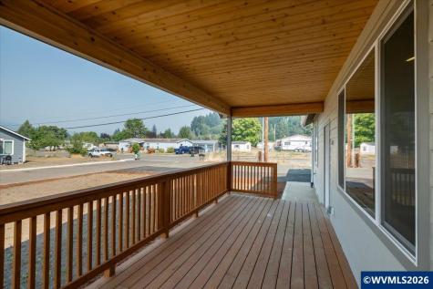 1221 49th Street Sweet Home OR 97389