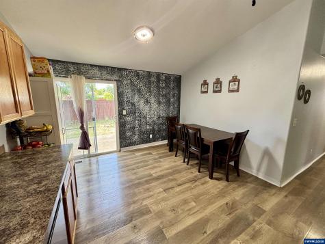 4223 Donalyn Street NE Salem OR 97301