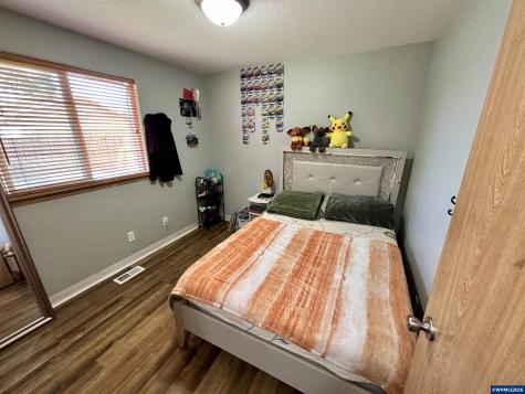 4223 Donalyn Street NE Salem OR 97301
