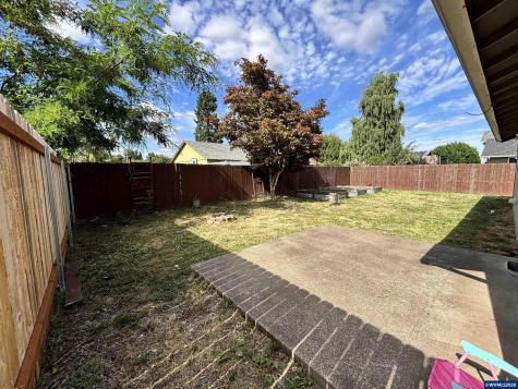 4223 Donalyn Street NE Salem OR 97301