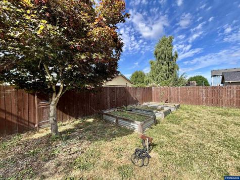 4223 Donalyn Street NE Salem OR 97301