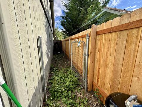 4223 Donalyn Street NE Salem OR 97301