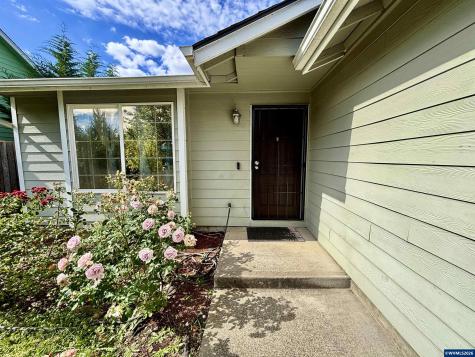 4223 Donalyn Street NE Salem OR 97301