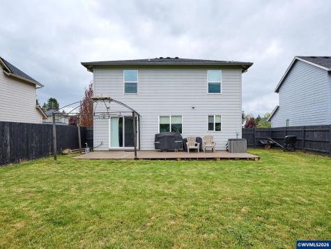 1025 SE Millright Avenue Mcminnville OR 97128