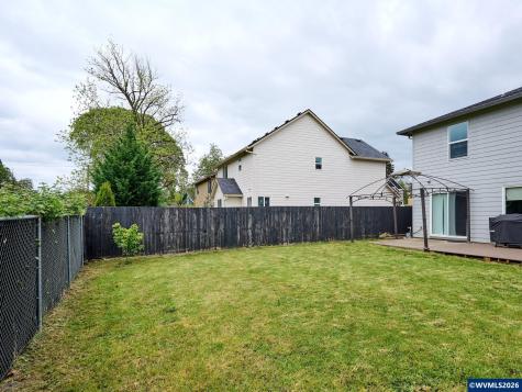 1025 SE Millright Avenue Mcminnville OR 97128