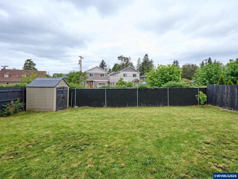 1025 SE Millright Avenue Mcminnville OR 97128