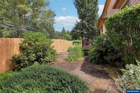 1472 Westbrook Drive NW Salem OR 97304