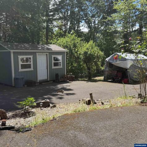 30202 Townsend Road Lebanon OR 97355