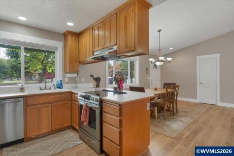 1955 Kent Avenue Stayton OR 97383