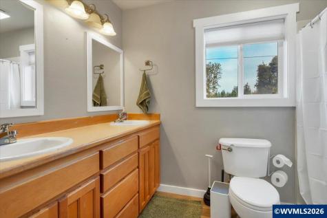 1955 Kent Avenue Stayton OR 97383
