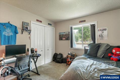 1955 Kent Avenue Stayton OR 97383