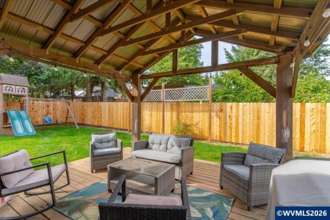 1955 Kent Avenue Stayton OR 97383