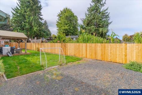 1955 Kent Avenue Stayton OR 97383