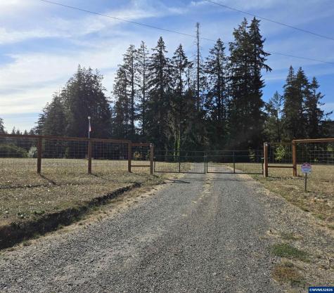 4359 64th Place NE Salem OR 97305