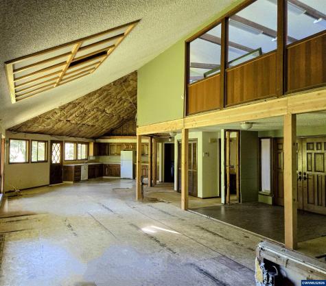 4359 64th Place NE Salem OR 97305