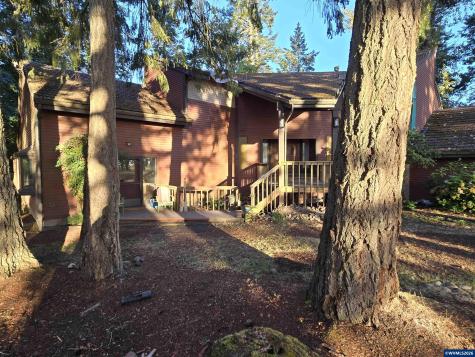 4359 64th Place NE Salem OR 97305