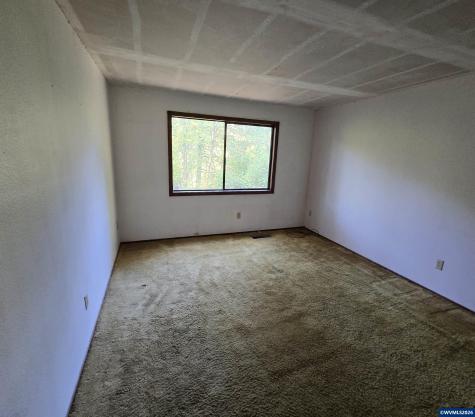 4359 64th Place NE Salem OR 97305