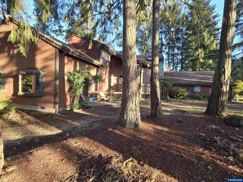 4359 64th Place NE Salem OR 97305