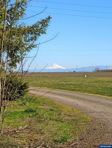 4359 64th Place NE Salem OR 97305