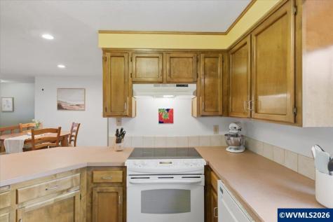 4576 Goldenrod Avenue NE Salem OR 97305