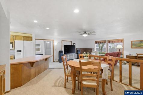 4576 Goldenrod Avenue NE Salem OR 97305