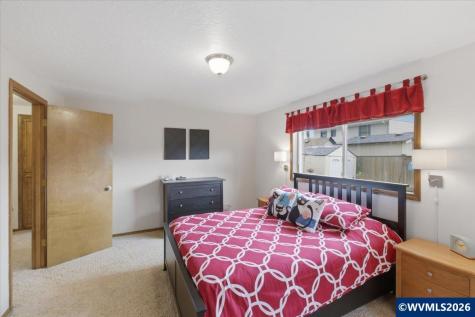 4576 Goldenrod Avenue NE Salem OR 97305